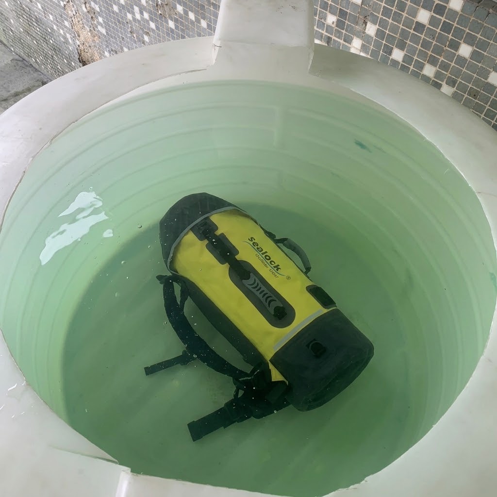 Процес виробництва водонепроникного рюкзака IPX8
